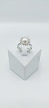 Carica l&#39;immagine nel visualizzatore di Gallery, Anello con Perla e Diamanti